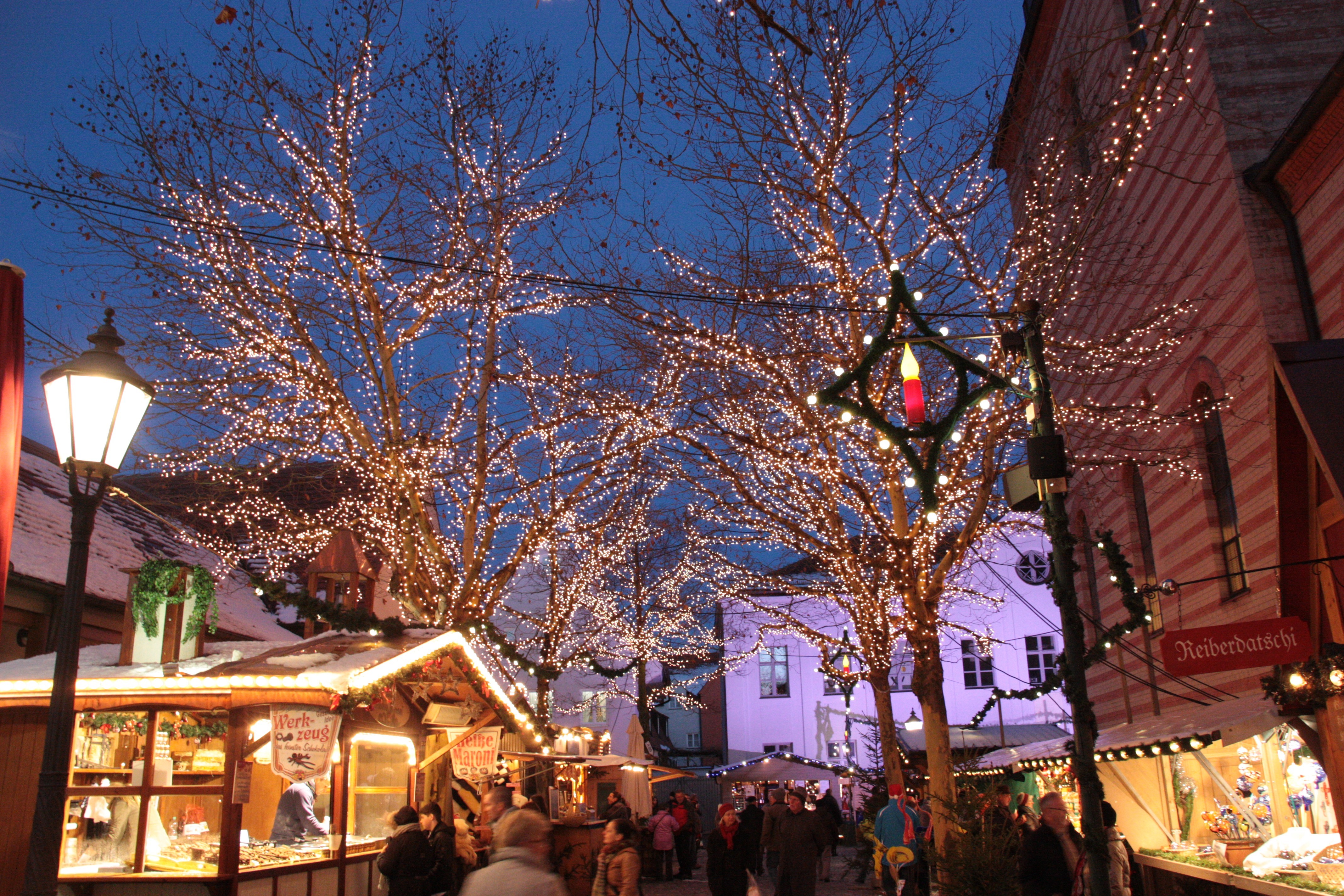 Eröffnung Friedberger Advent für RUA