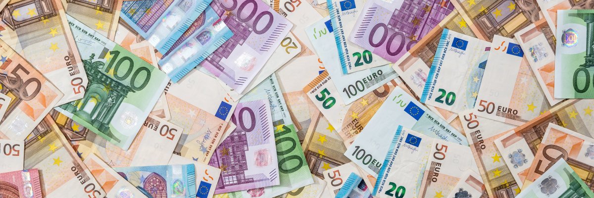 background of all euro bills for dwsing